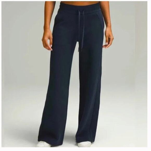 Lululemon Scuba Mid-Rise Wide-Leg Sweat Pant *Full Length Size 0 Navy Blue - Picture 1 of 10